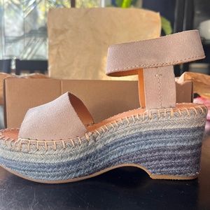 Frye And Co. Women's Amber Espadrille Wedge Sandal Ice Blue Size 7M